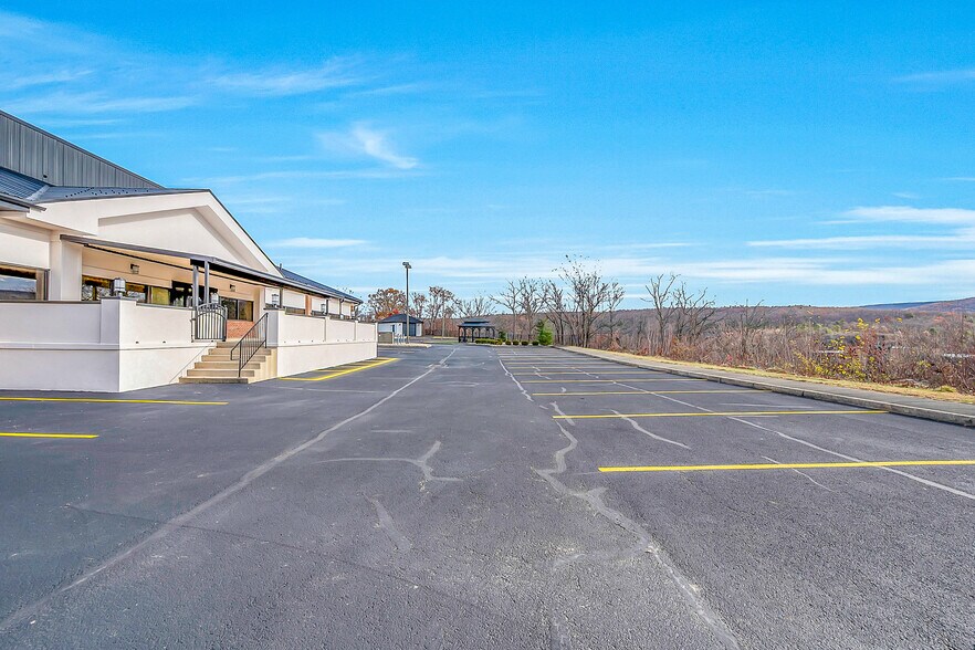 More Photos Of 20-26 Montage Mountain rd, Moosic Office For Lease