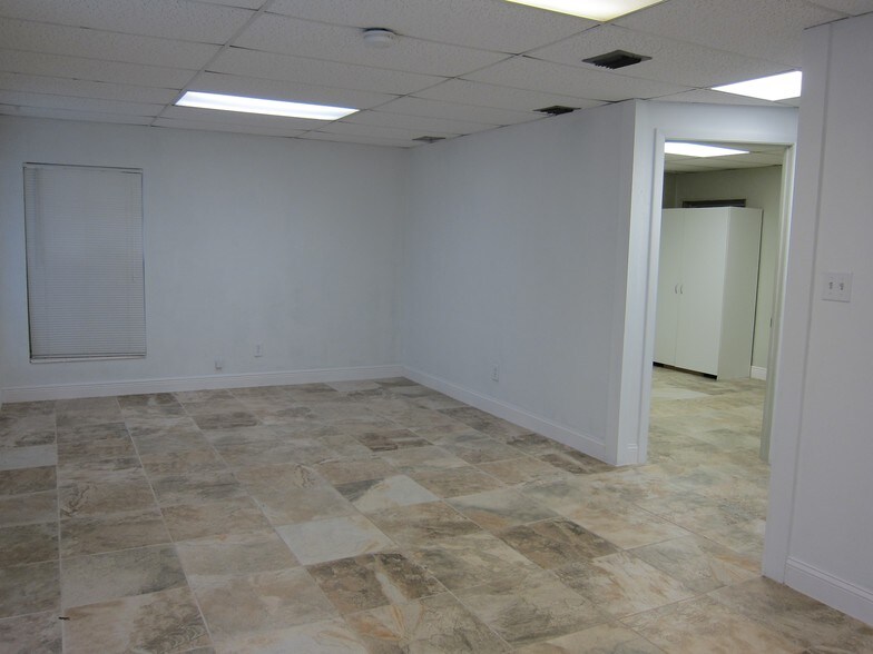 More Photos Of 21423 Overseas Hwy, Cudjoe Key Freestanding For Lease