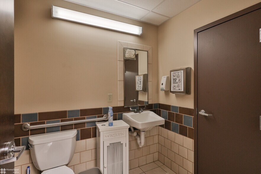 More Photos Of 2346 Jacksonville Rd, Bethlehem Medical For Sale