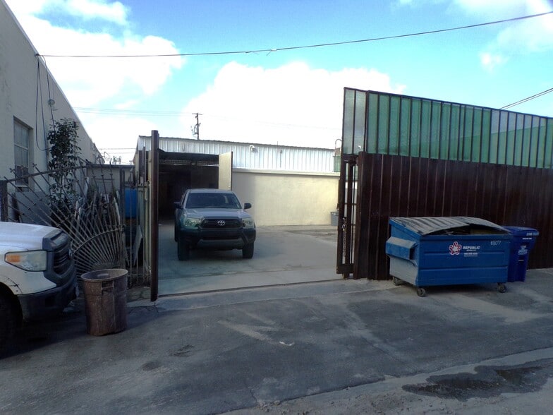More Photos Of 1801 1st Street St, San Fernando Manufacturing For Sale