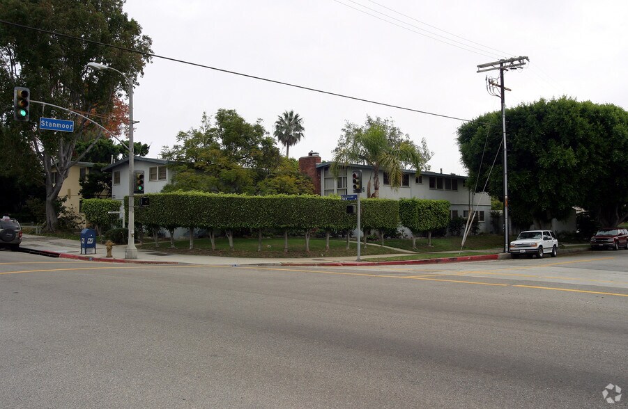 More Photos Of , Los Angeles Multifamily For Sale