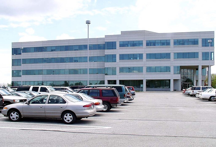 More Photos Of 8051 S Emerson Ave, Indianapolis Medical For Lease