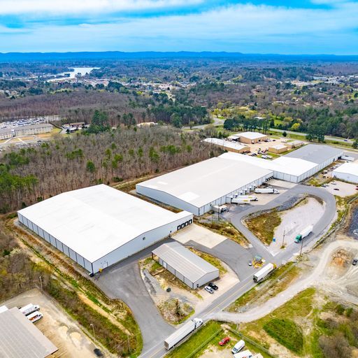 More Photos Of 106 Trooper Dr, Hot Springs National Park Distribution For Lease