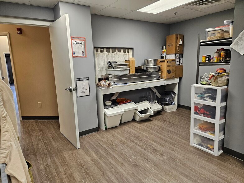 More Photos Of 501 NW 4th St, Evansville Industrial For Sale