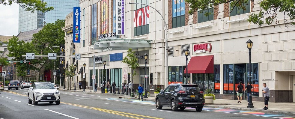 More Photos Of 15-27 Bank St, White Plains Apartments For Lease
