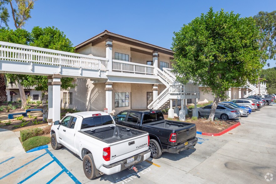 More Photos Of 3600 Lime St, Riverside Office For Lease
