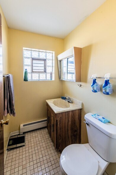 More Photos Of 1619 N 35th Ave, Melrose Park Apartments For Sale
