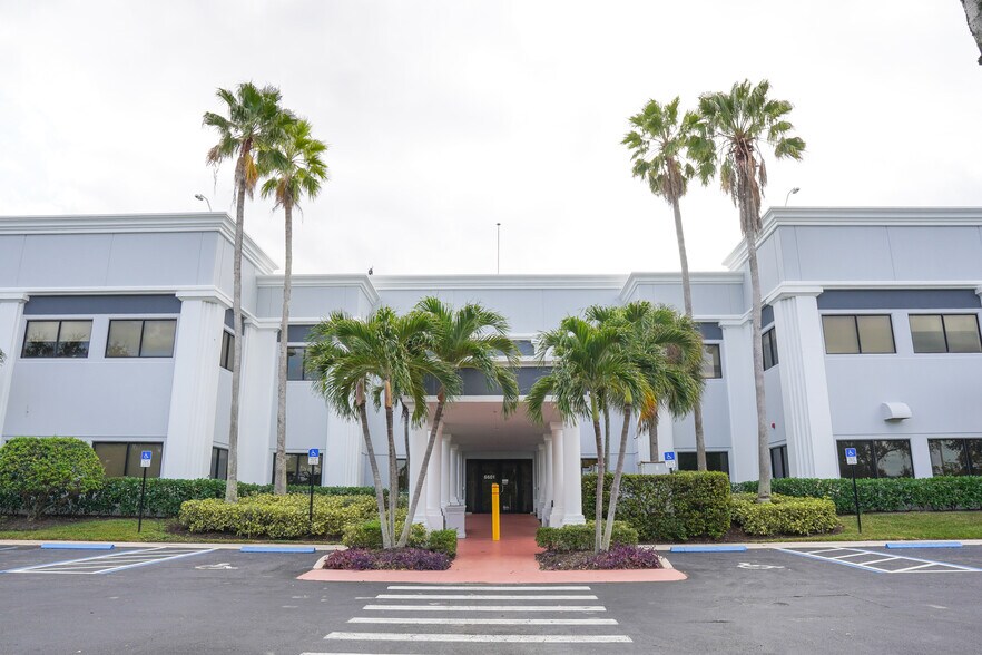 More Photos Of 6601 Park of Commerce Blvd, Boca Raton Office For Lease