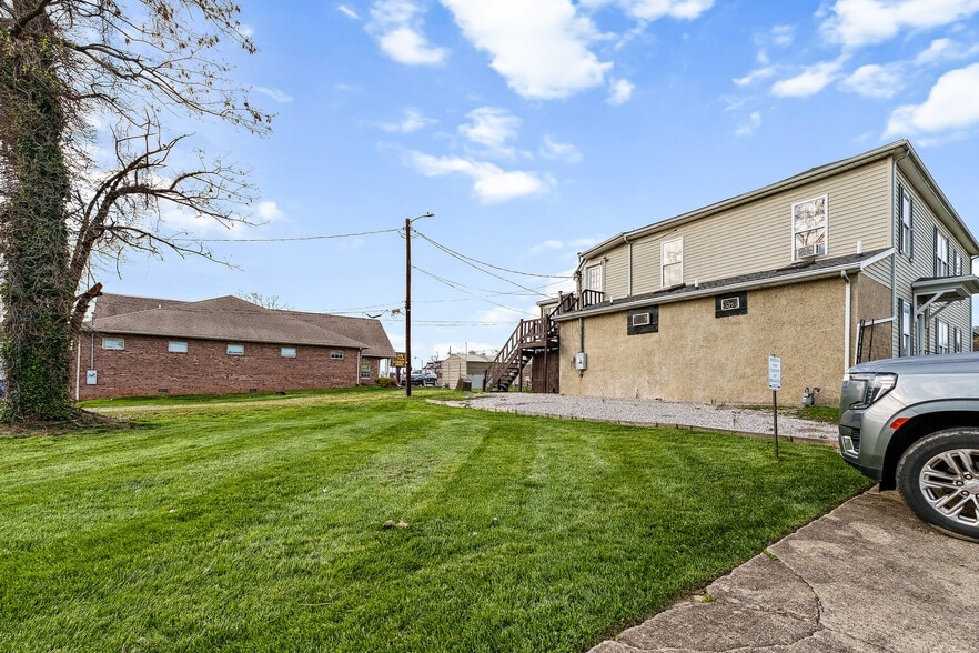 More Photos Of 2048 Winchester Ave, Ashland General Retail For Sale
