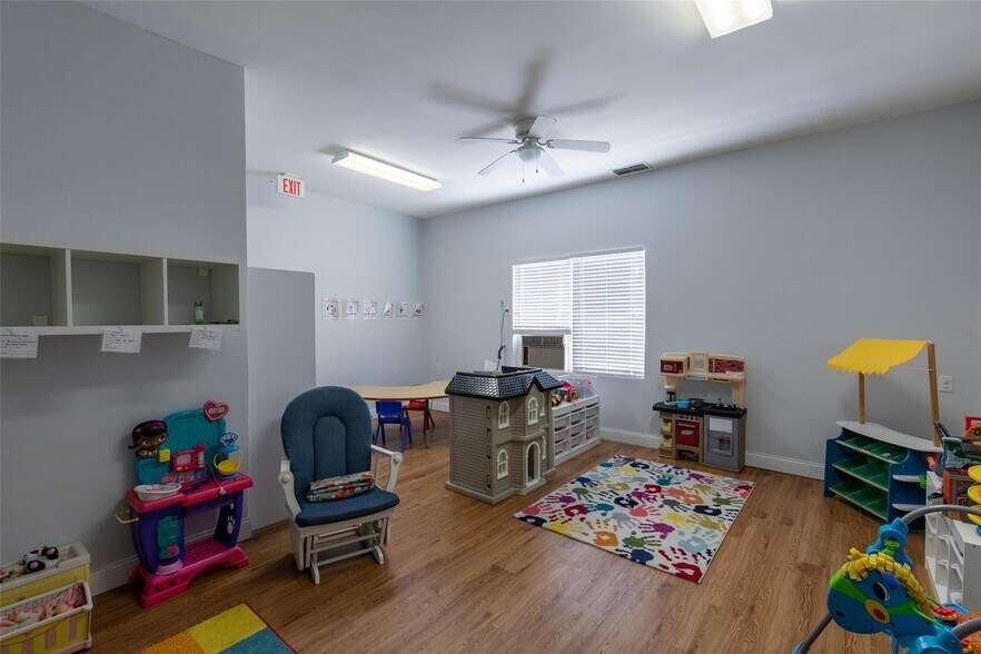 More Photos Of 434 Jefferson St E, Sulphur Springs Religious Facility For Sale