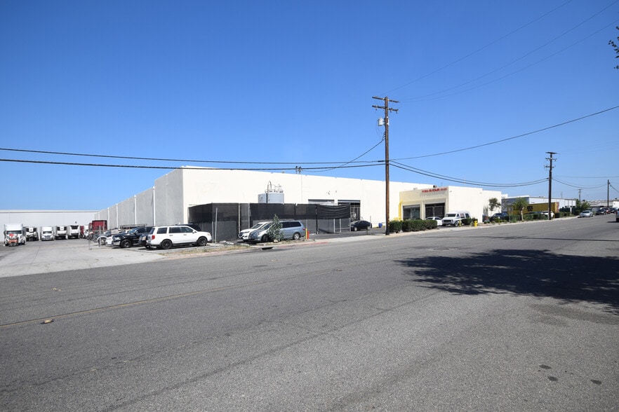 More Photos Of 15125 Marquardt Ave, Santa Fe Springs Warehouse For Sale