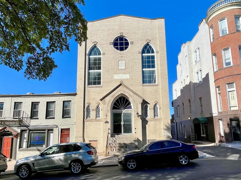 More Photos Of 4 N Broadway, Baltimore Specialty For Sale