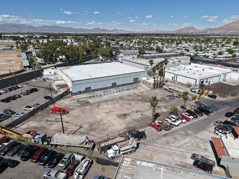 More Photos Of 3250 Palm Pky, Las Vegas Warehouse For Sale