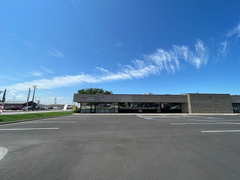 Primary Photo Of 724 W 500 S, Woods Cross Light Manufacturing For Lease