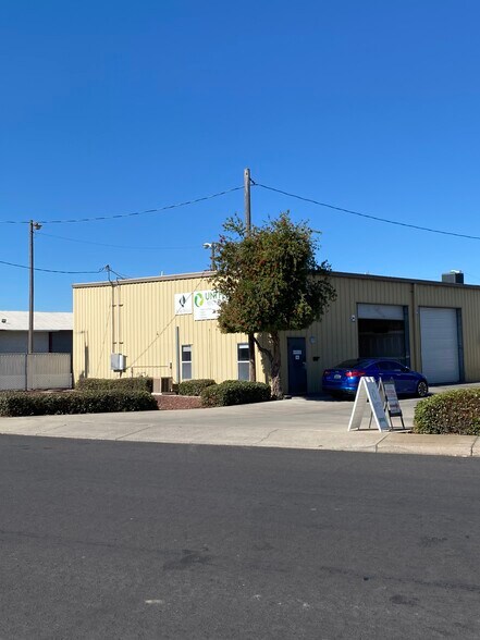 More Photos Of 1503 Lone Palm Ave, Modesto Warehouse For Lease