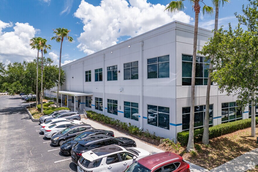 More Photos Of 2511 Corporate Way, Palmetto Light Distribution For Lease