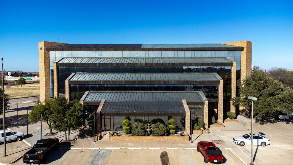 More Photos Of 101 S Jim Wright Fwy, White Settlement Office For Lease