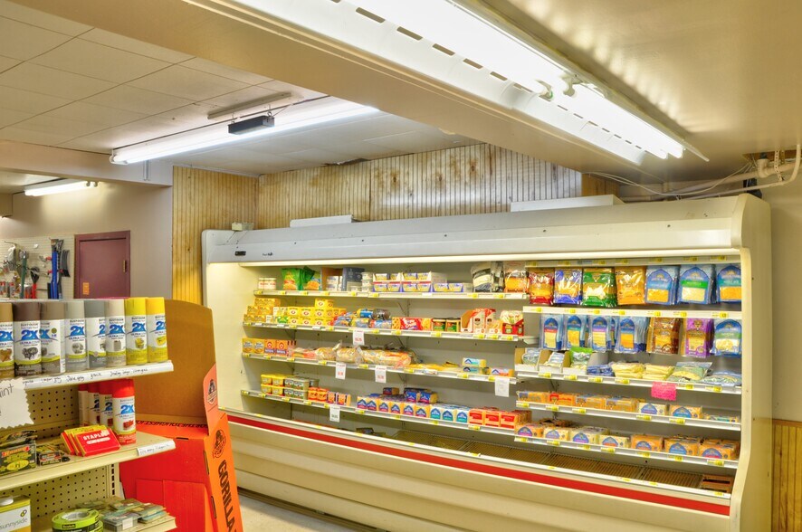 More Photos Of 810 Highway 73, Floodwood General Retail For Sale