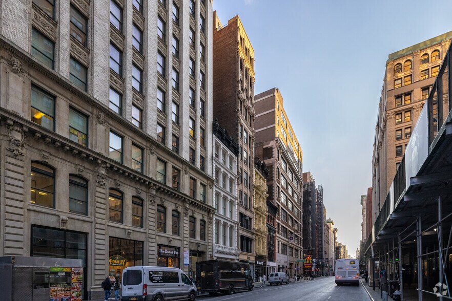 More Photos Of 736 Broadway, New York Office For Lease