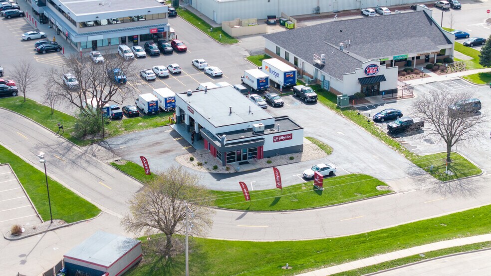 More Photos Of 2306 Humes Rd, Janesville Auto Repair For Sale