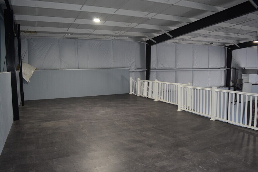 More Photos Of 8998 N 130th Ave, Largo Manufacturing For Sale