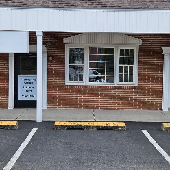 More Photos Of 790 Baltimore Pike, Concordville Storefront Retail Office For Lease