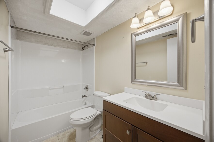 More Photos Of 115 Villa Pines Cir, Pendleton Apartments For Sale