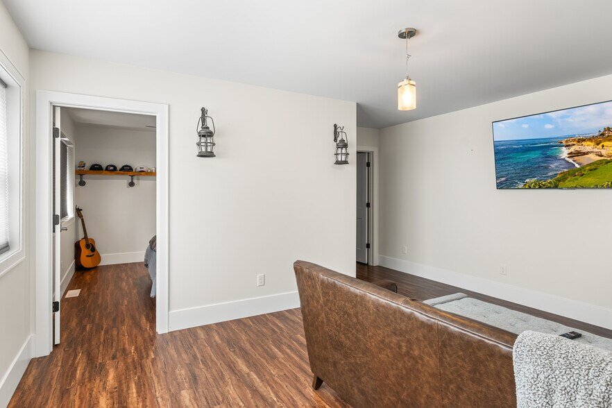 More Photos Of W1726 North Street, Green Lake Flex For Sale