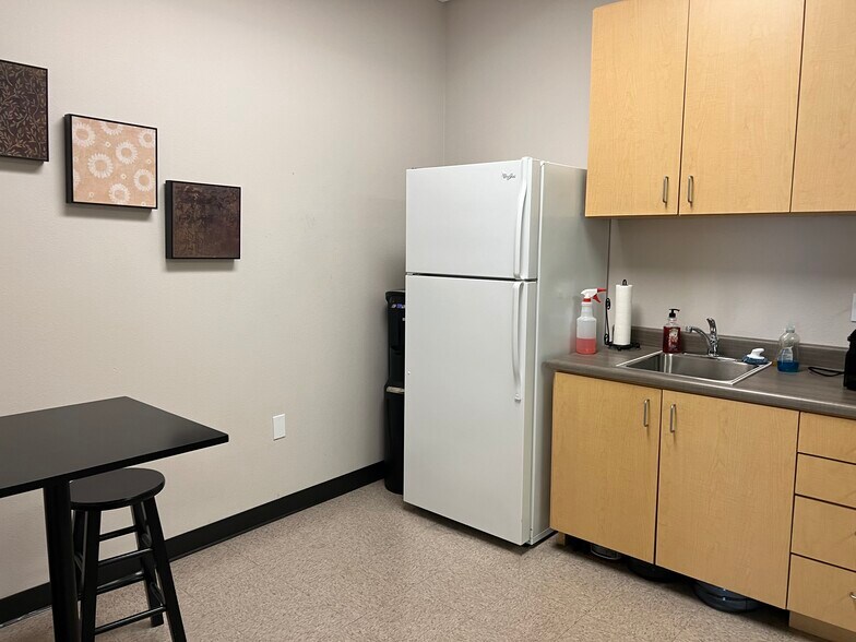 More Photos Of 785 Orchard Dr, Folsom Office For Lease