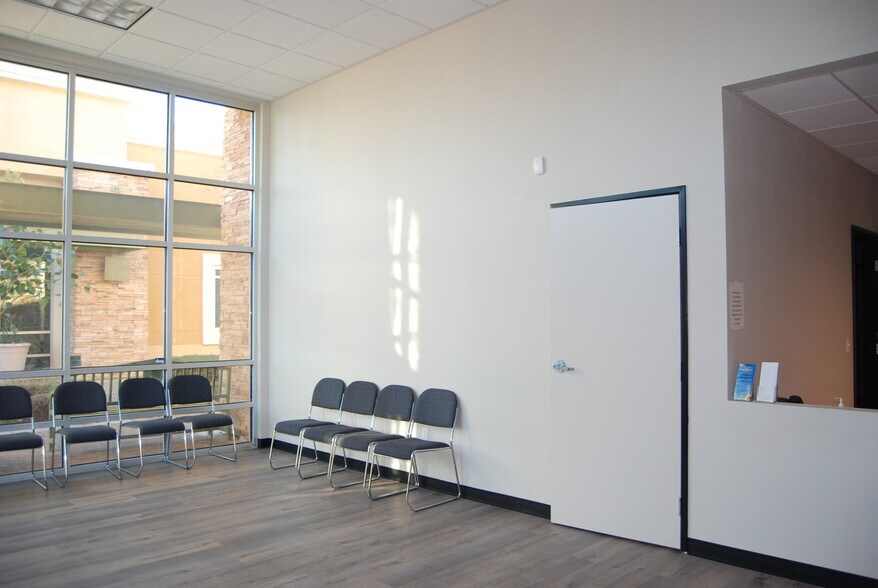 More Photos Of 4130 N Martin Luther King Blvd, North Las Vegas Office For Lease