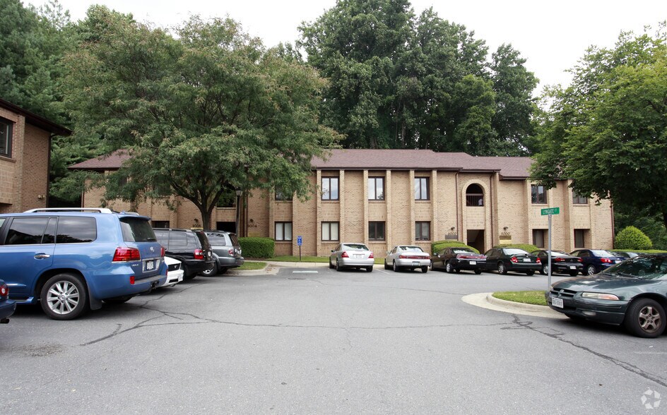 More Photos Of 9000-9006 Crownwood Ct, Burke Medical For Sale