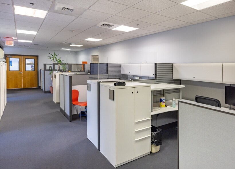 More Photos Of 50 Enterprise Ctr, Middletown Office For Sale