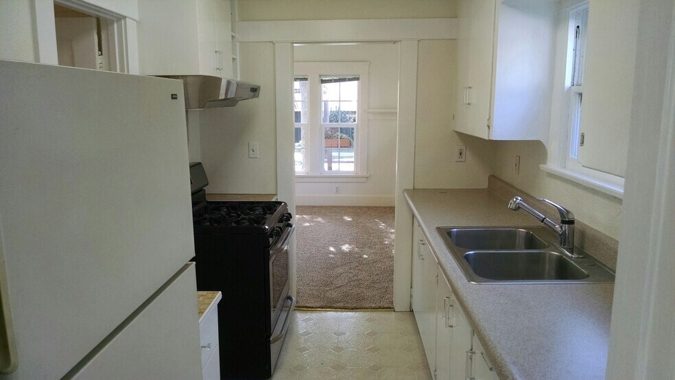 More Photos Of 4209-4221 3rd Ave, San Diego Apartments For Sale