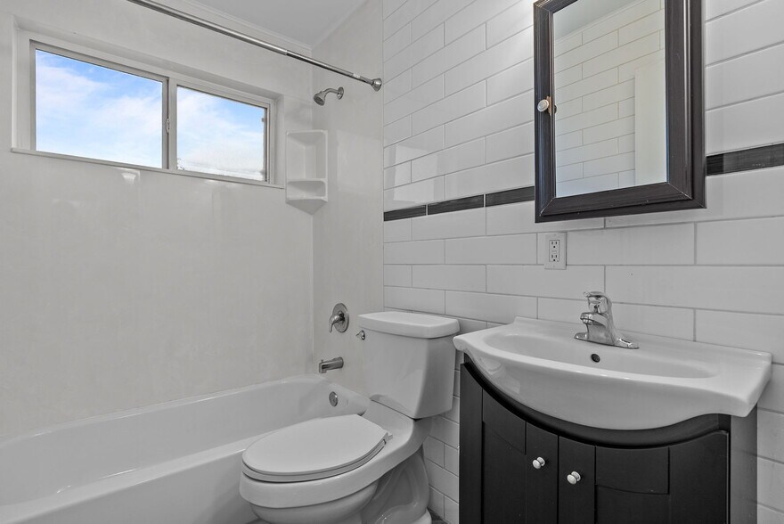 More Photos Of 5225 Southwest Ave, Saint Louis Apartments For Sale