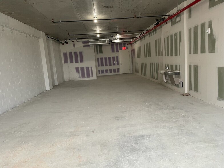 More Photos Of 136-18 Maple Ave, Flushing Apartments For Lease