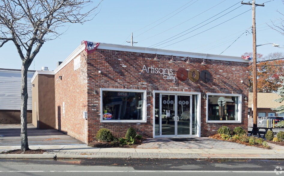 More Photos Of 174 Islip Ave, Islip Restaurant For Sale