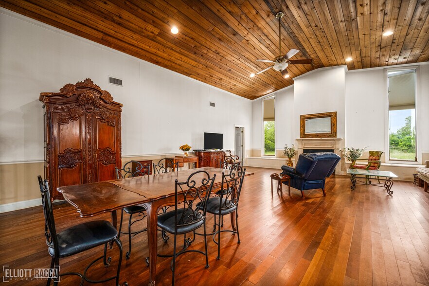 More Photos Of 1785 Old River Rd, Natchitoches Light Manufacturing For Sale