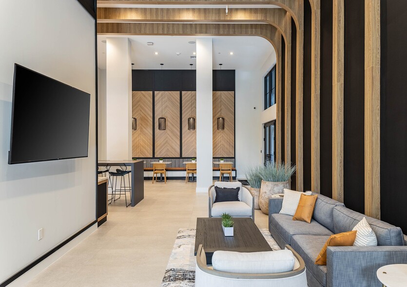 More Photos Of 1711 N University Dr, Plantation Coworking Space