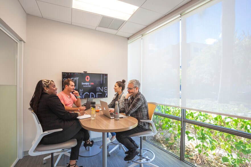 More Photos Of 20801-20807 Biscayne Blvd, Aventura Unknown For Lease