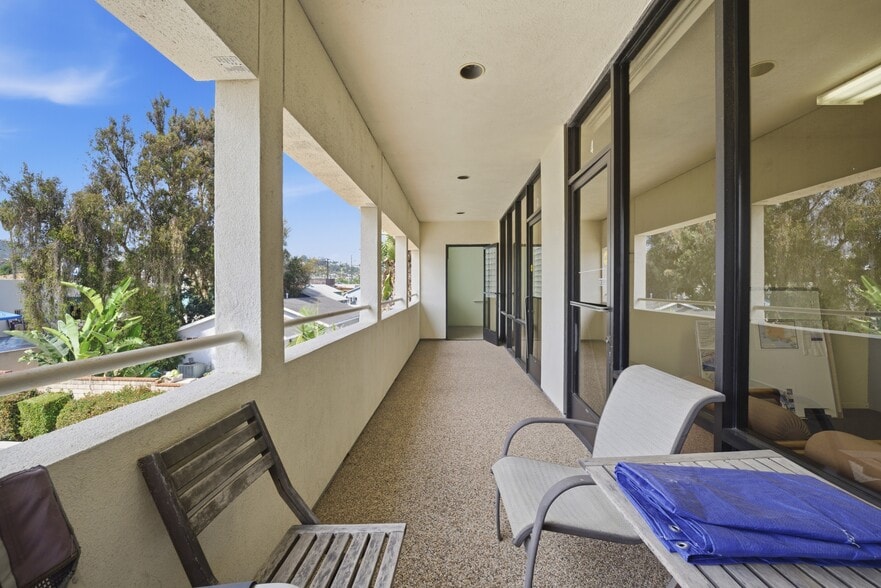 More Photos Of 2315 Pacific Coast Hwy, Lomita Storefront Retail Office For Sale