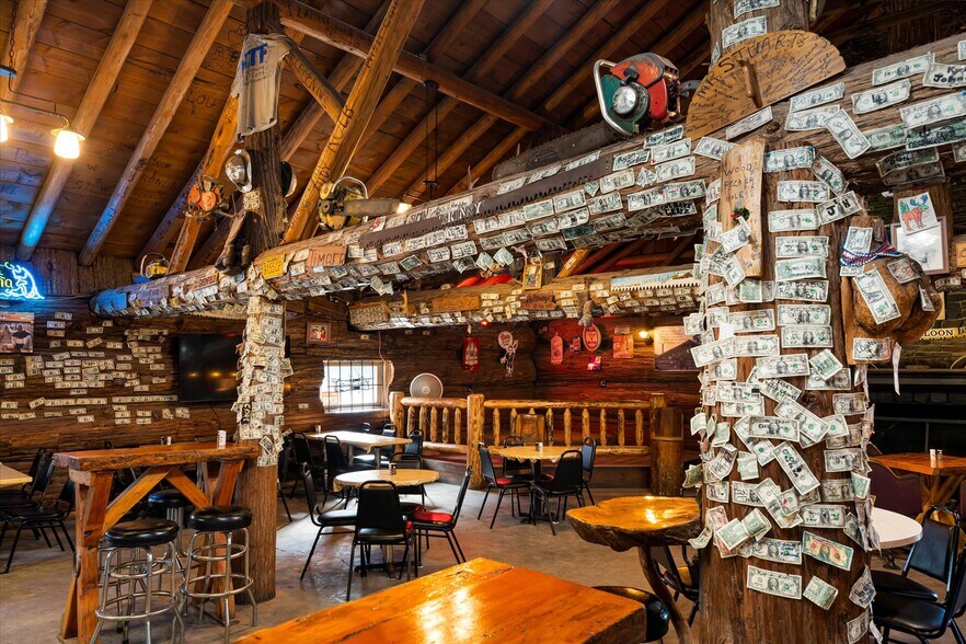 More Photos Of 7000 Graves Creek Rd, Lolo Bar For Sale