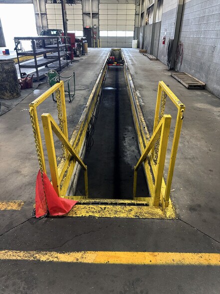 More Photos Of 631 Enon Springs Rd E, Smyrna Industrial For Lease