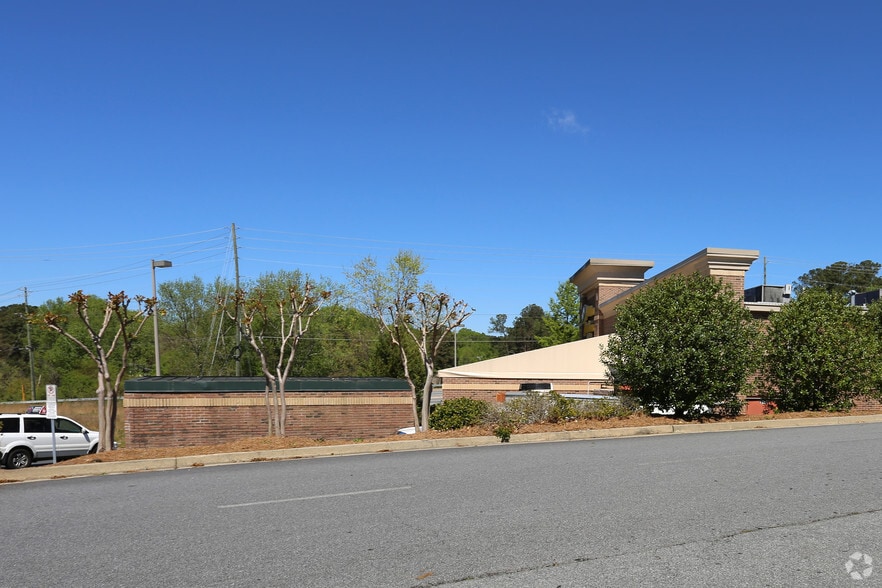 More Photos Of 1133 Chastain Rd NW, Kennesaw Unknown For Lease