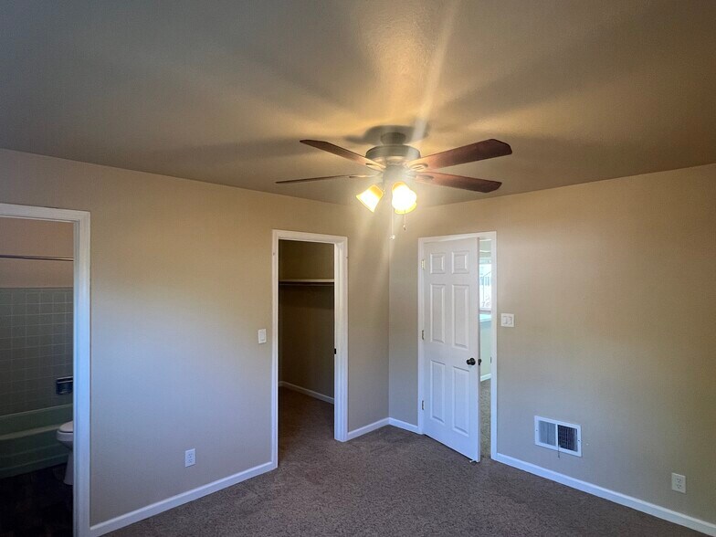 More Photos Of 357 Roberts St, Reno Apartments For Sale