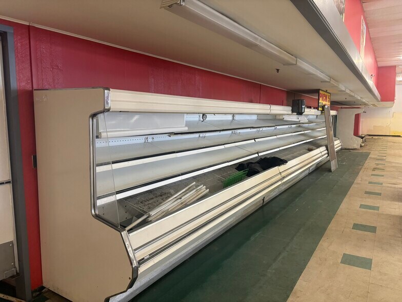 More Photos Of 780-820 Central St, Millinocket Storefront For Sale