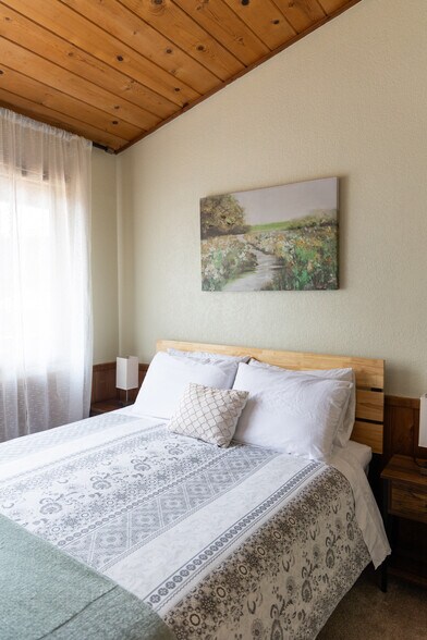 More Photos Of 552 Old Mill Rd, Campobello Lodge Meeting Hall For Sale