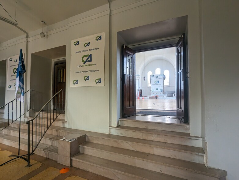 More Photos Of 1901 W Tioga St, Philadelphia Schools For Sale