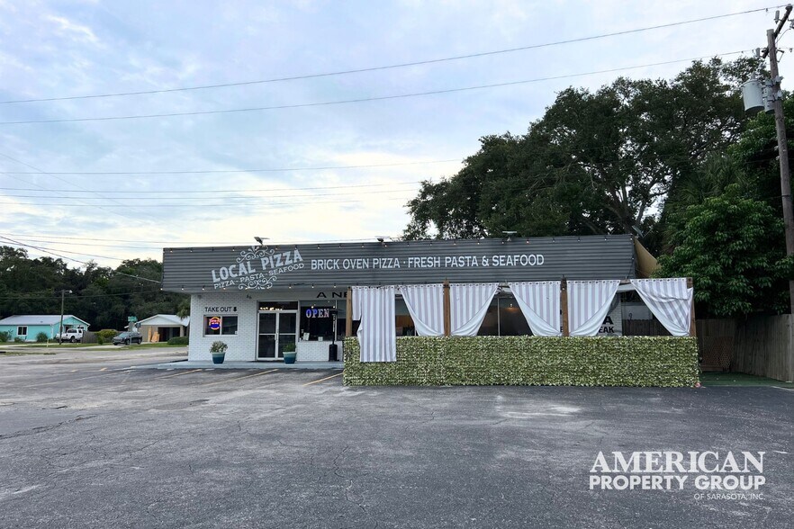 More Photos Of 66 N Tamiami Trl, Osprey General Retail For Sale