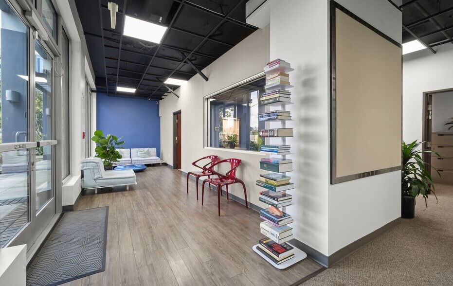 More Photos Of 400 W Ocean Blvd, Long Beach Apartments For Lease