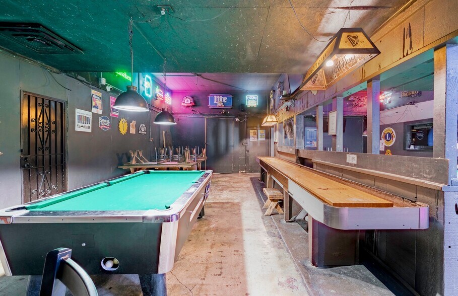 More Photos Of 4317 E Carson St, Long Beach Storefront For Sale